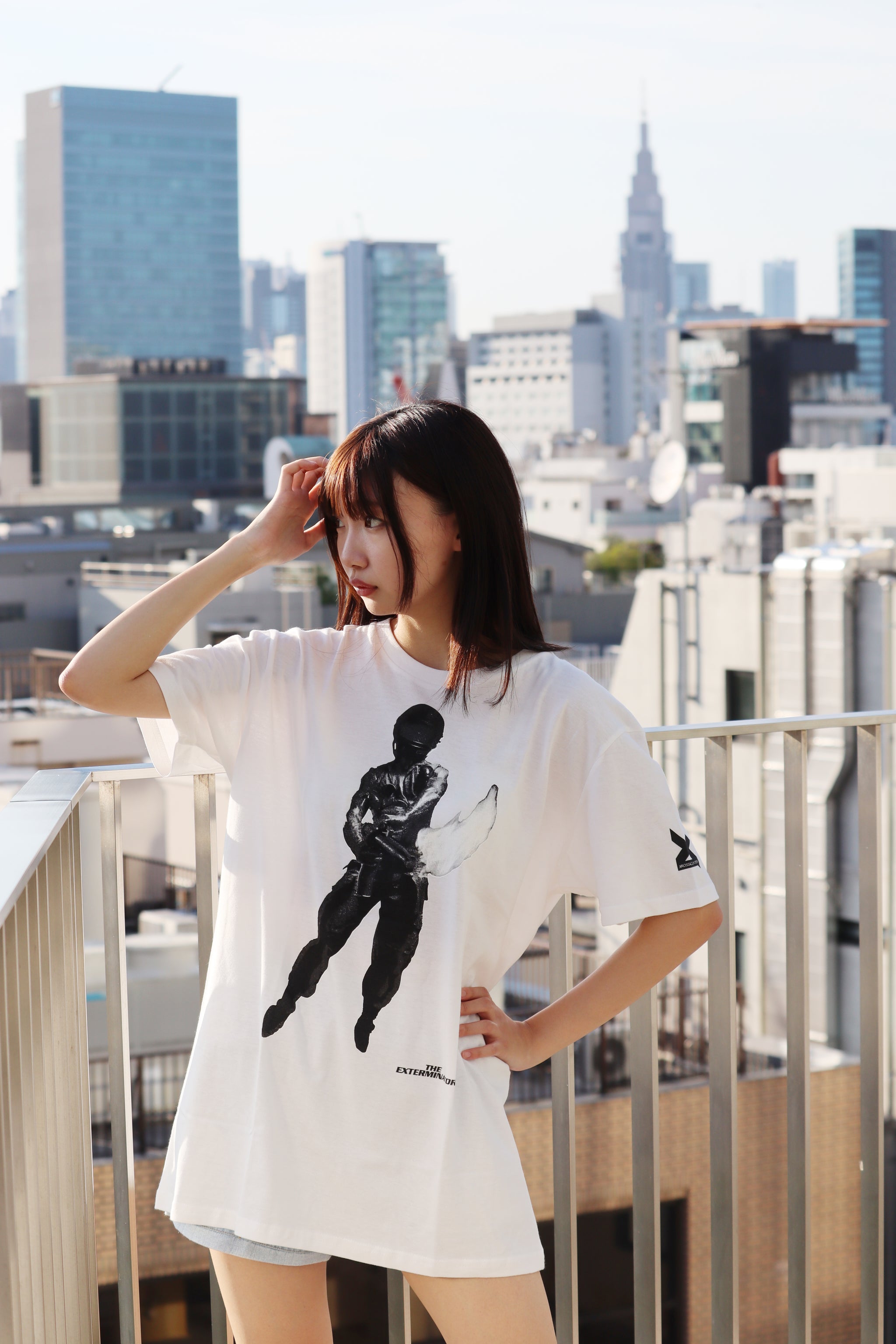 映画『エクスタミネーター』 ポスターアートTシャツ – XROSSCOUNTER